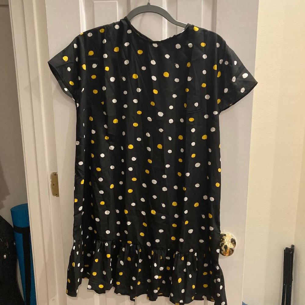 Wednesday's Girl mini smock dress with peplum hem in smudge polka dot